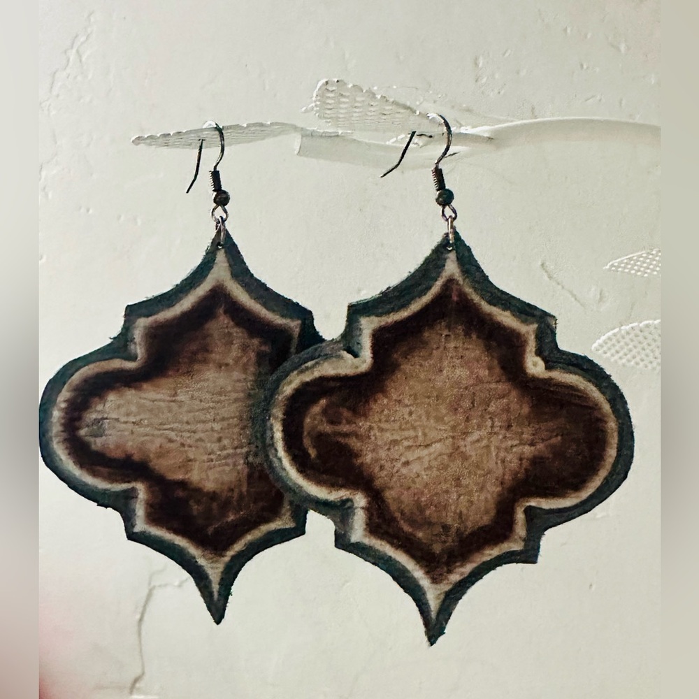 Handmade Brown Leather Earrings 🩵